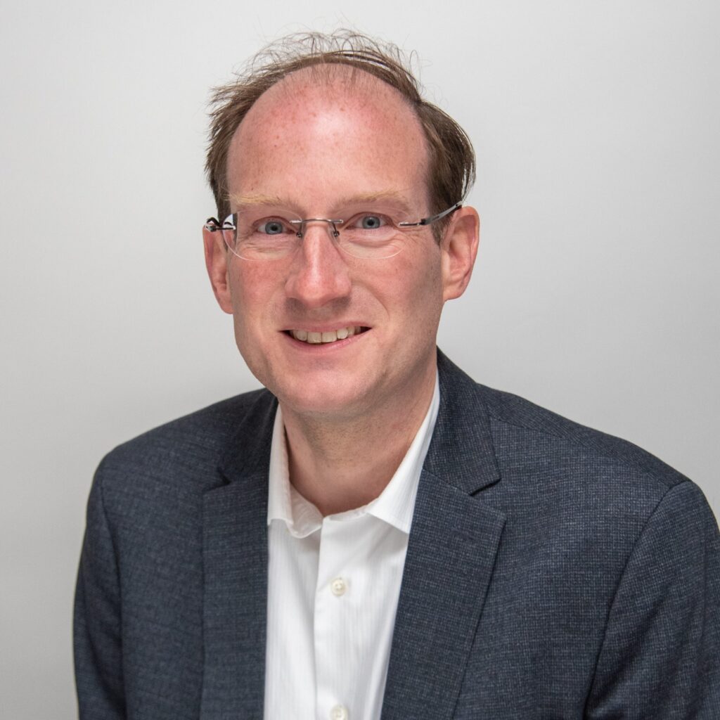 Árpád Széchényi Joins Pharmachem Innovations as President and CEO